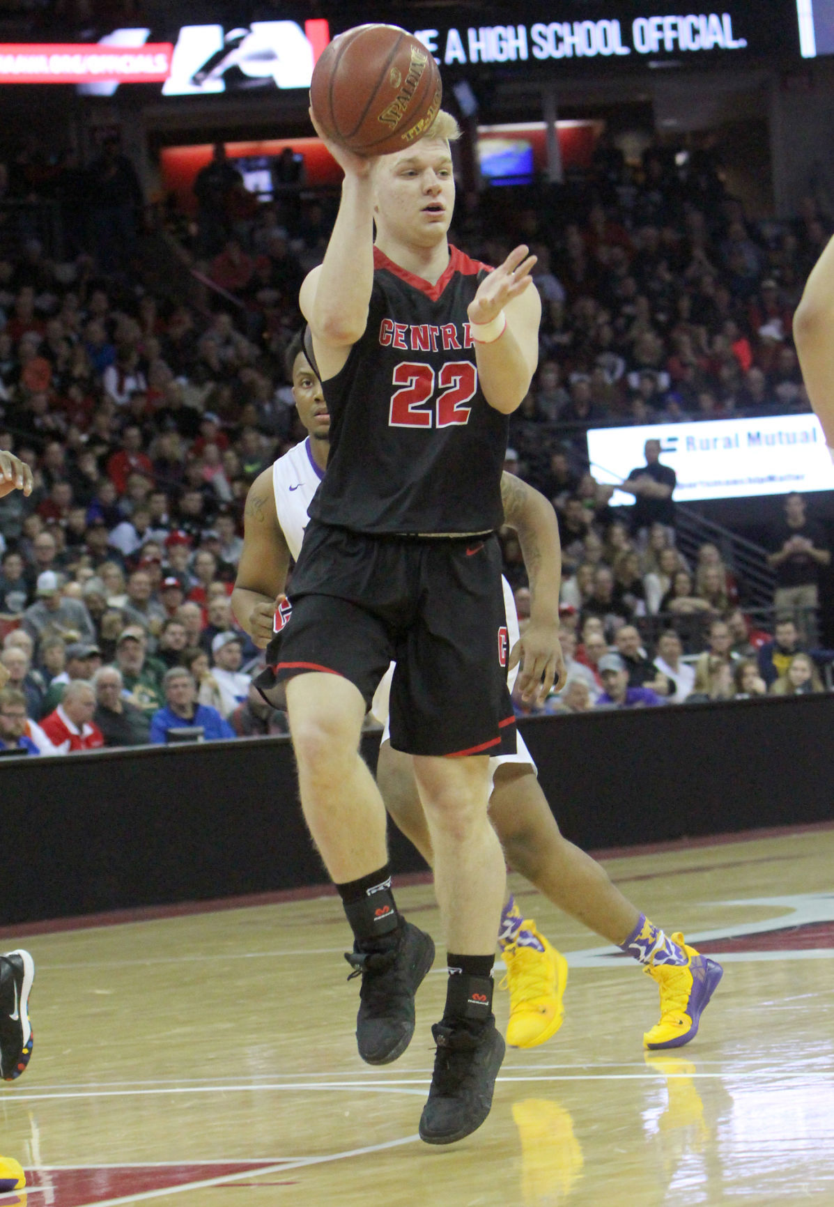 March 15: La Crosse Central vs. Milwaukee Washington